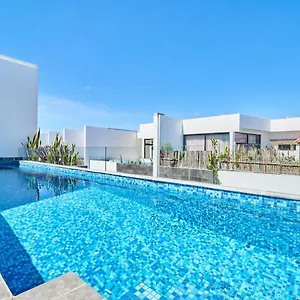 modern-luxury-condo-private-pool.tulum-hotels.net/