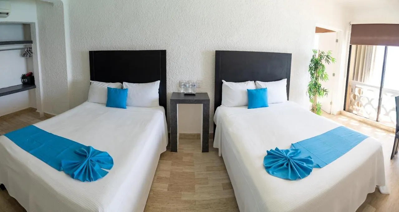 Cancun Plaza Sea View