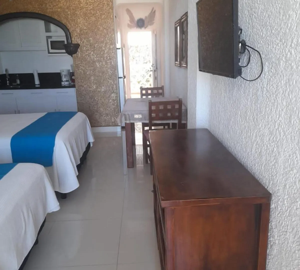 Cancun Plaza Sea View 0*,  Mexico