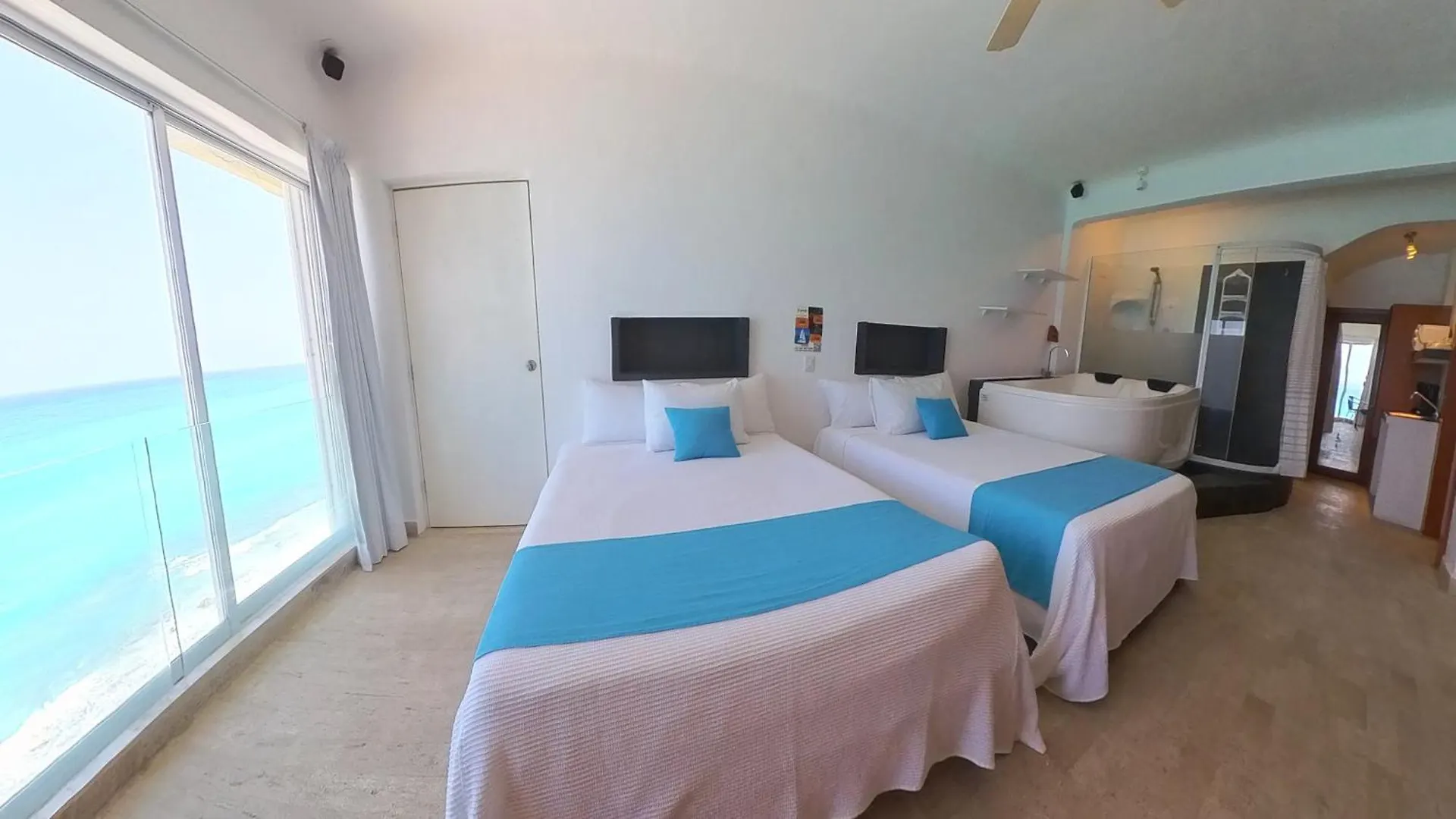 Cancun Plaza Sea View