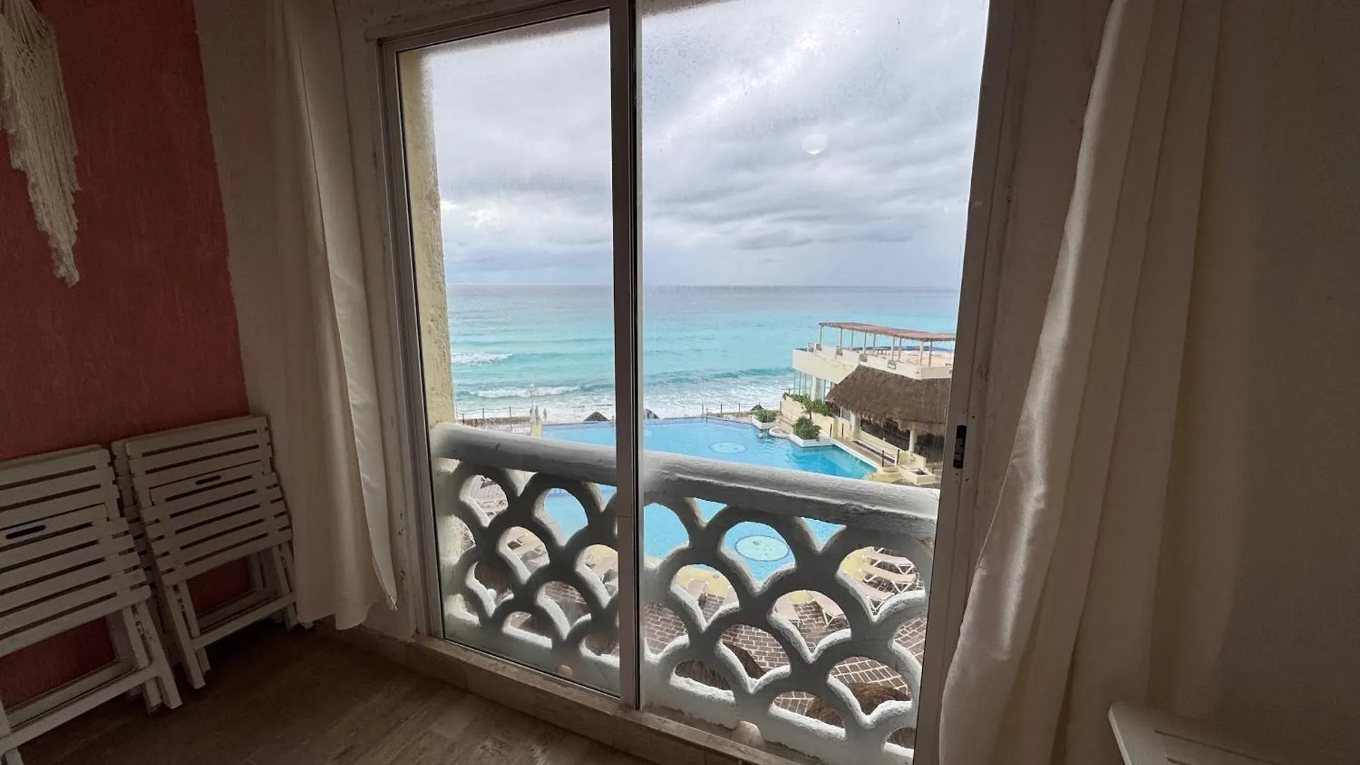 Cancun Plaza Sea View Apartment