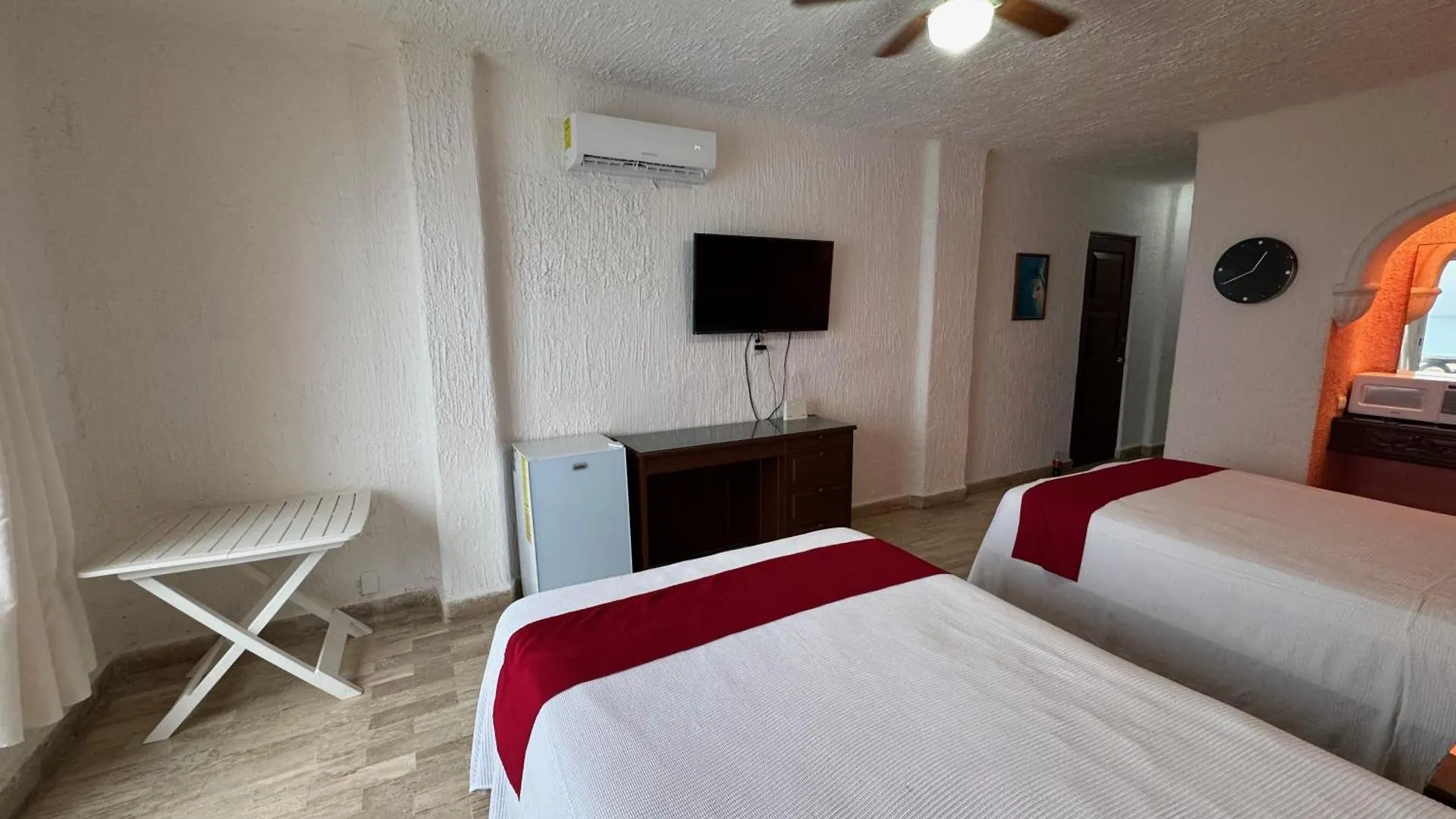 Cancun Plaza Sea View Apartment